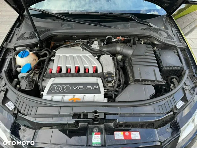 Audi A3 3.2 Quattro S tronic - 12