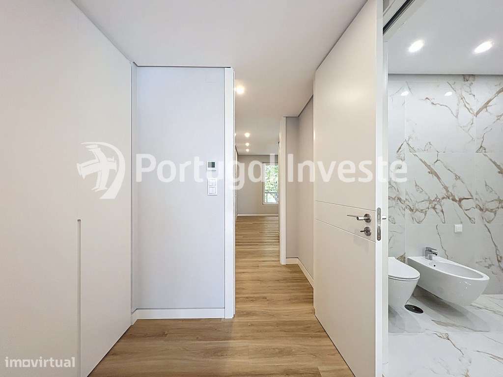 Sublime Duplex T4 com Mezanino no centro de Carcavelos-33