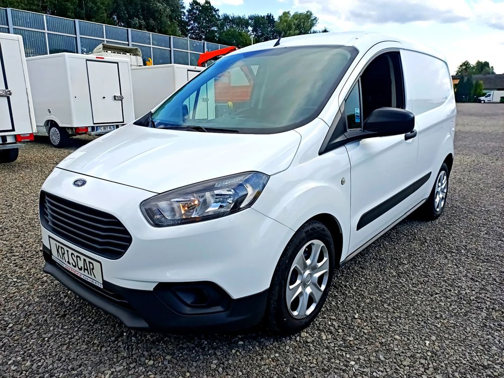 Ford Transit Courier 2023