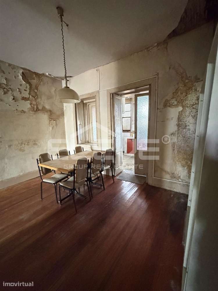 Moradia Para Remodelação Total – Vistas Rio Douro - Grande imagem: 3/14