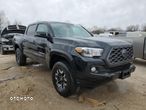 Toyota Tacoma - 1