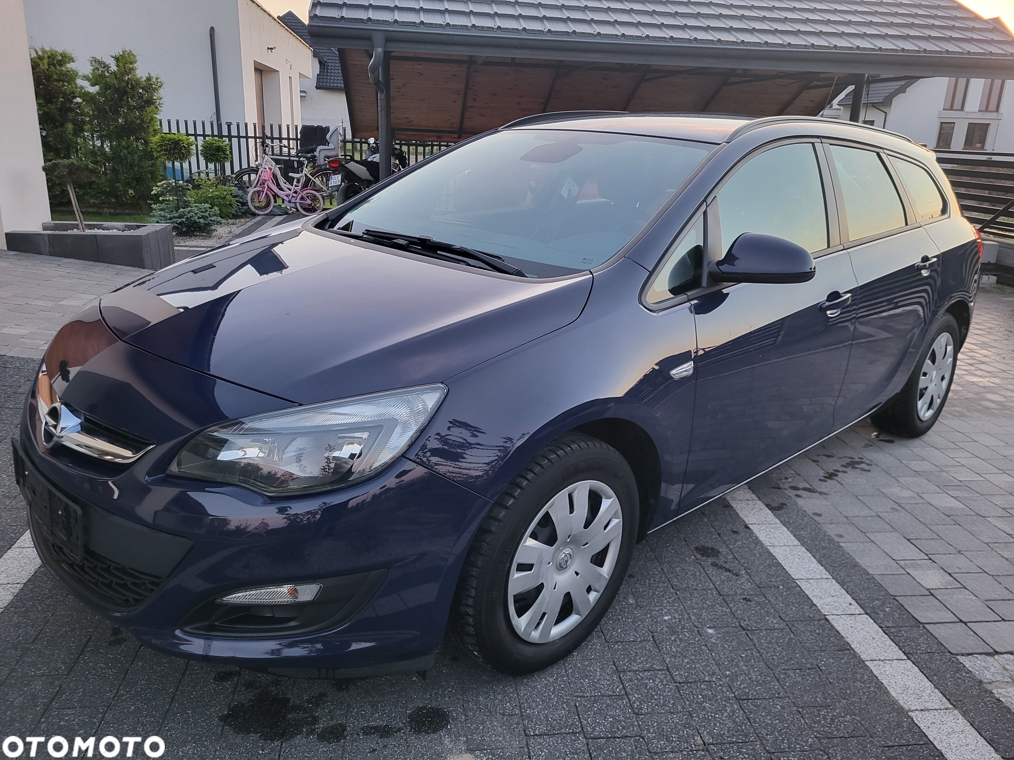 Opel Astra - 1