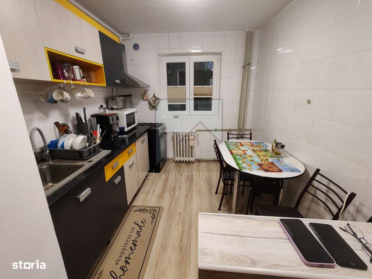 Vanzare apartament 4 camere - Rahova - str. Soldat Croitoru-0