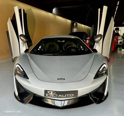 McLaren 570 S - 12