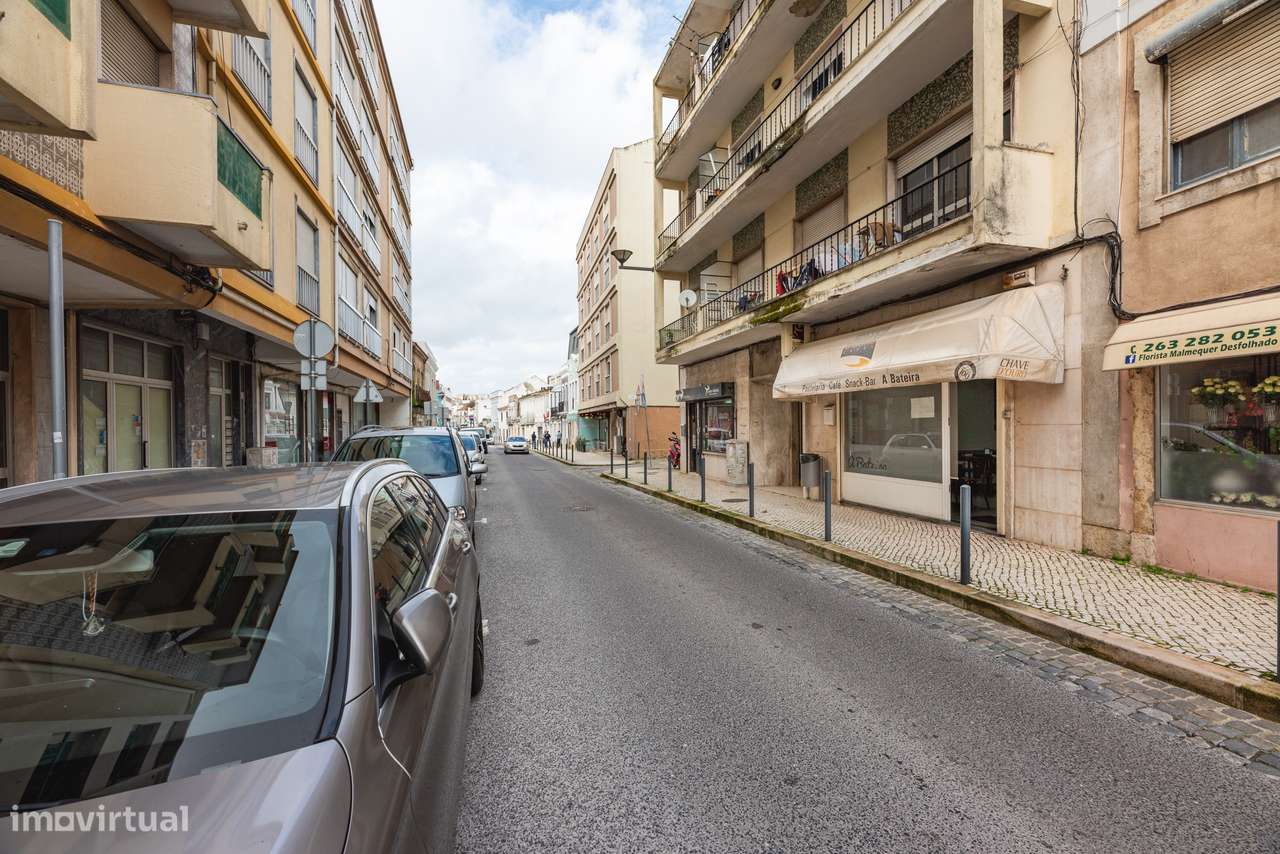 ESPAÇO- COMERCIAL | CAFÉ | VILA FRANCA DE XIRA-14