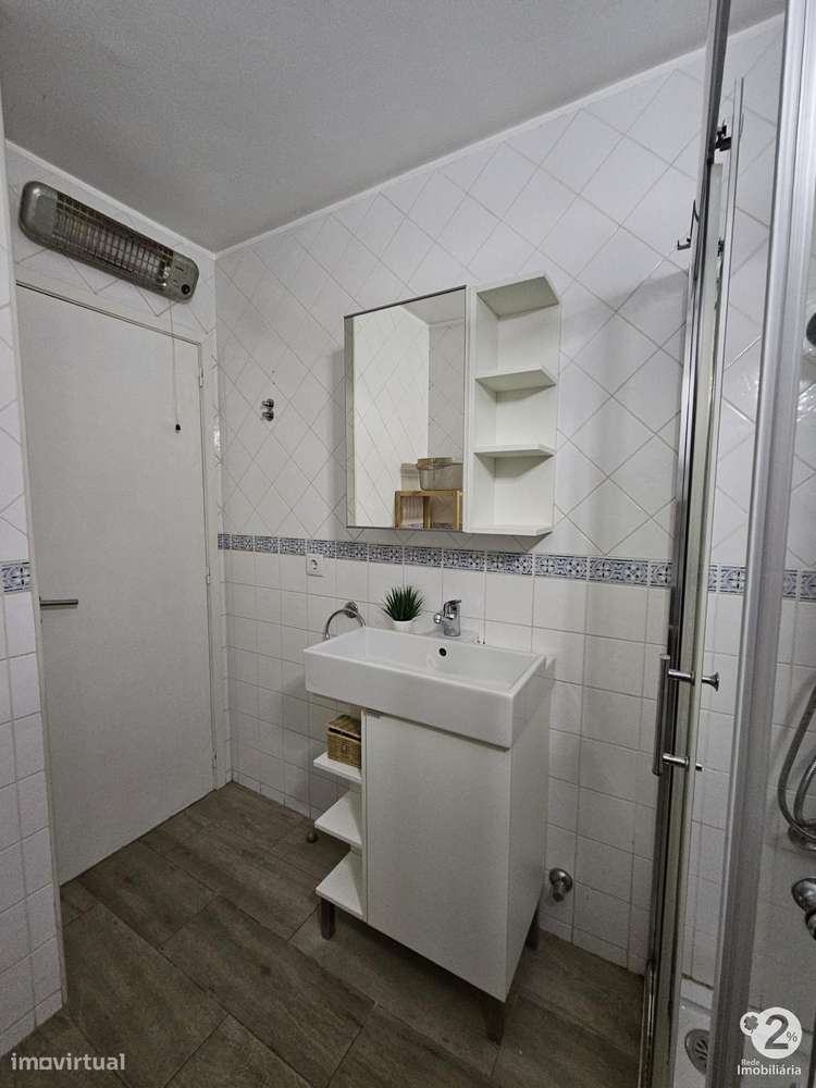 Apartamento T2 em São Mamede Infesta-9