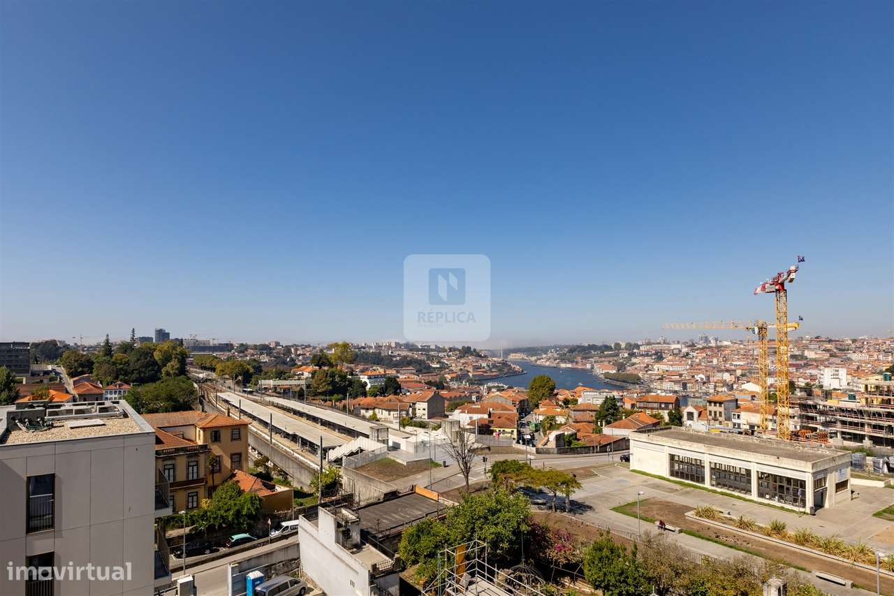 T1 Novo com Varanda e Garagem | Empreendimento LYNQ - Grande imagem: 5/16