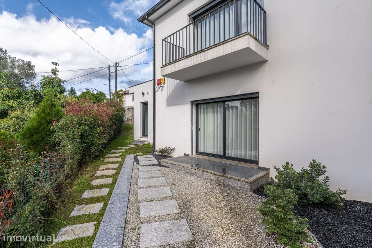 Morada individual com 4 suítes e piscina em Geraz do Minho - Póvoa de-33