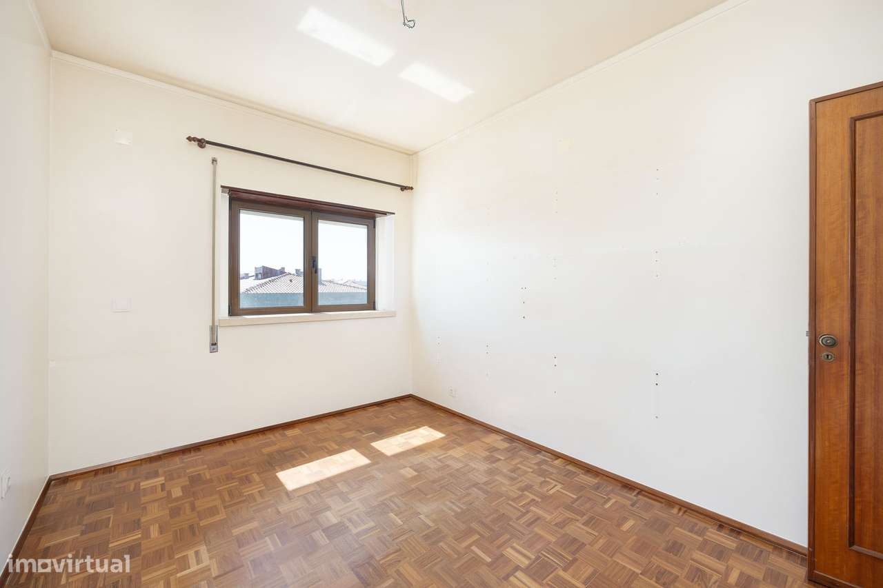 Apartamento T5 | Último Piso | Capuchos, Leiria-22