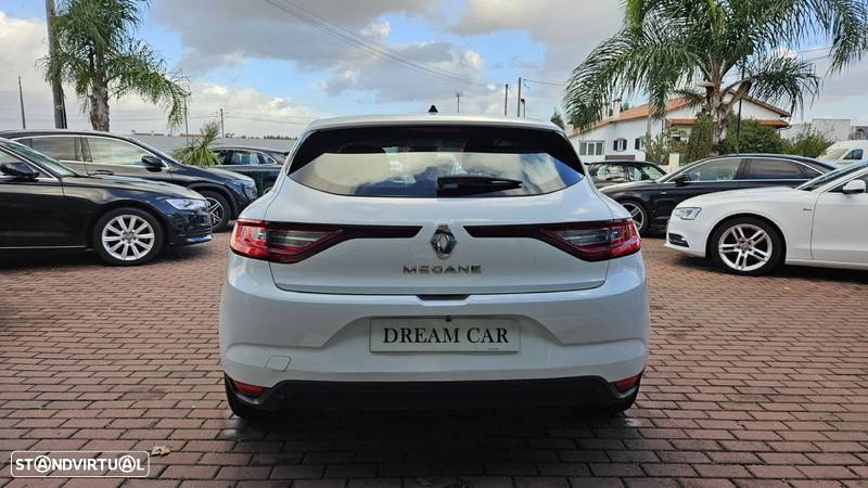 Renault Mégane 1.5 dCi Limited EDC - 7