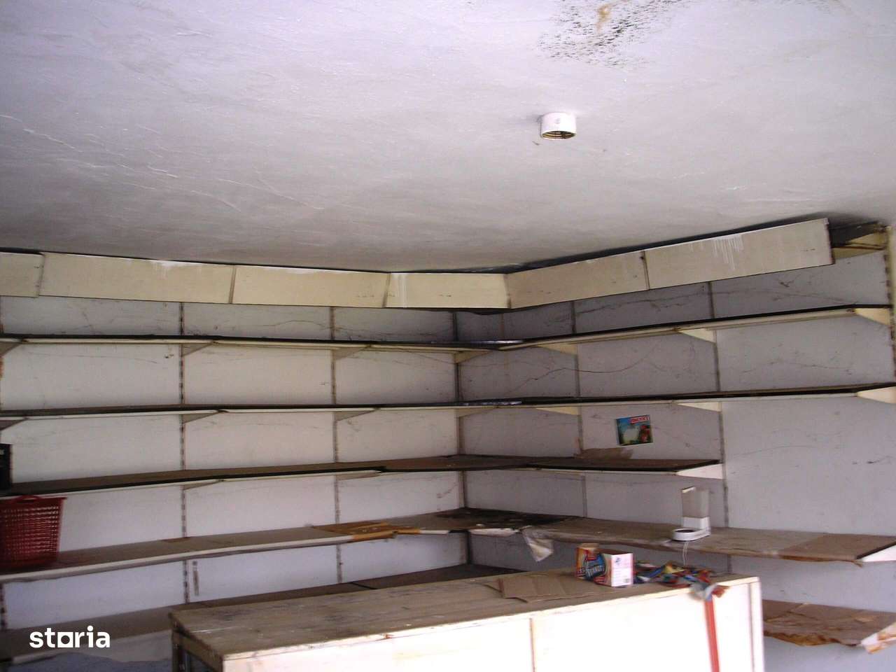 La numai 45 Km de Municipiul Baia Mare, in Zona Codrului Magazin Mixt!-7