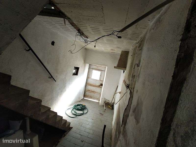 Pequena casa para remodelar - Grande imagem: 4/5