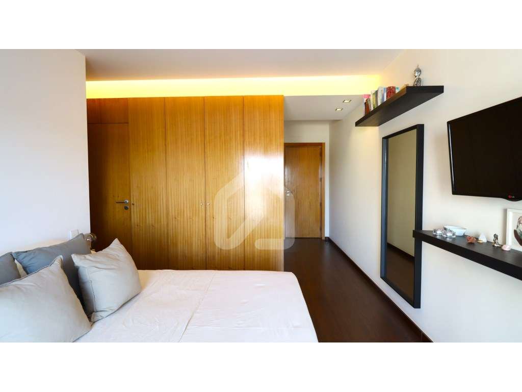 Penthouse T3 Duplex, com terraço no Centro da Cidade-18