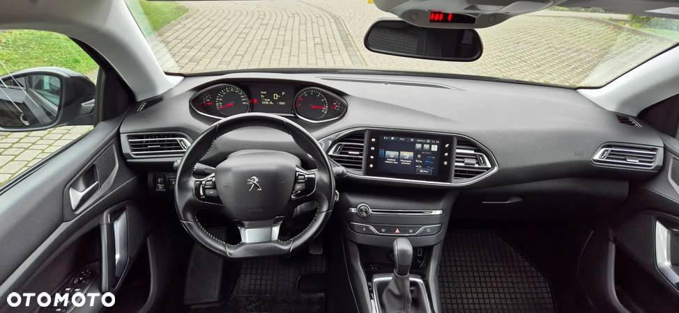 Peugeot 308 SW PureTech 130 GPF EAT8 Stop & Start Allure - 19