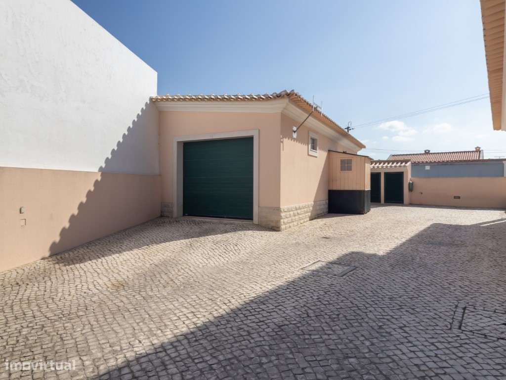 Moradia T4 de Prestígio com Áreas Amplas, Garagem para 2 Carros e C...-39