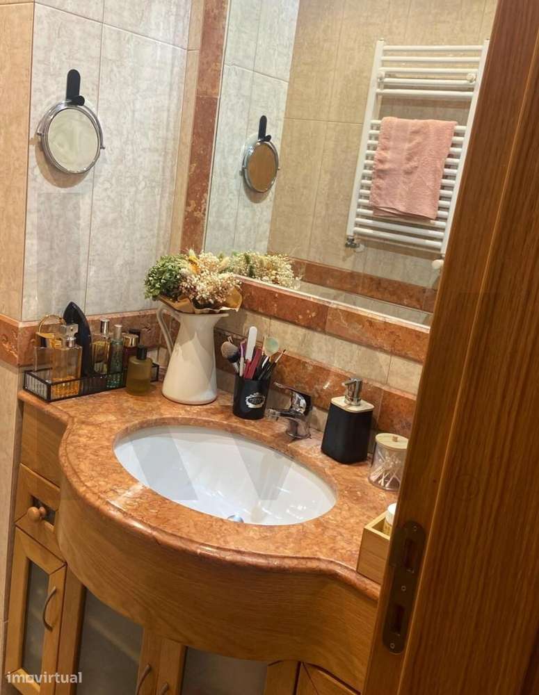 Elegância e Conforto no Coração do Oeste – Apartamento T3 Único em - Grande imagem: 5/27