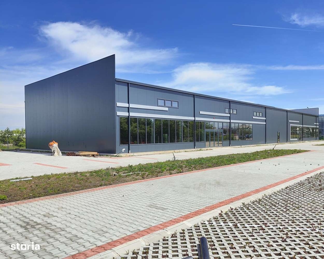 Hala showroom, sala evenimente, magazin, 600mp, zona Grivitei/Dedeman - Imagine principală: 4/9