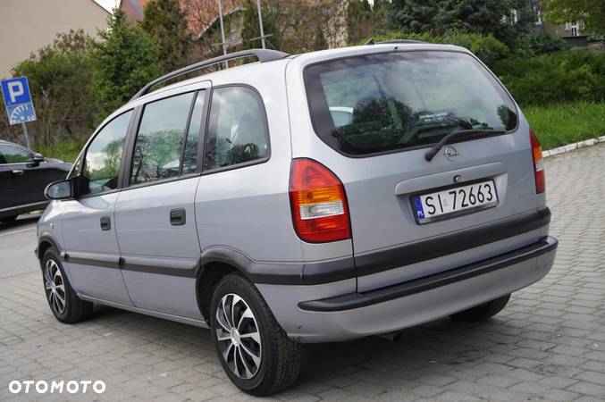 Opel Zafira 2.2 DTI Comfort - 15