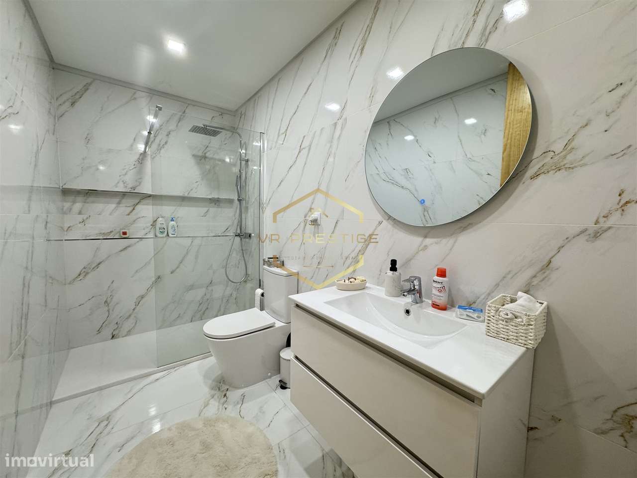 T3 Remodelado junto à Praça do Almada – Terraço Exclusivo de 30 m²-6