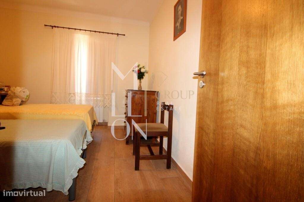 Moradia de charme Reabilitada com Garagem e Logradouro-12
