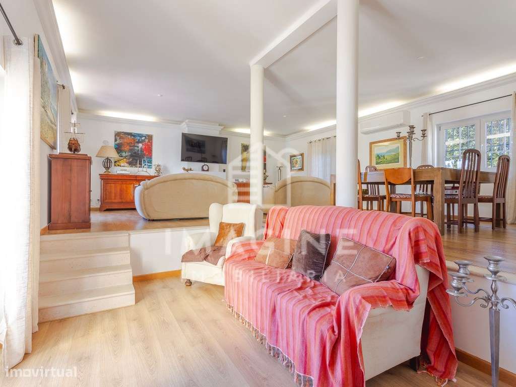 Moradia Isolada junto à Quinta do Hilário - Possibilidade de permuta - Grande imagem: 5/60