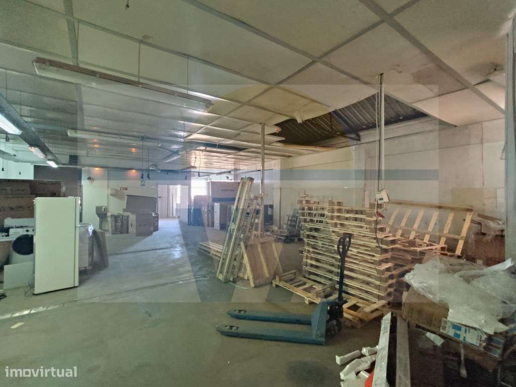 Armazém para Venda em São João da Talha - Excelente Oportunidade às...-15
