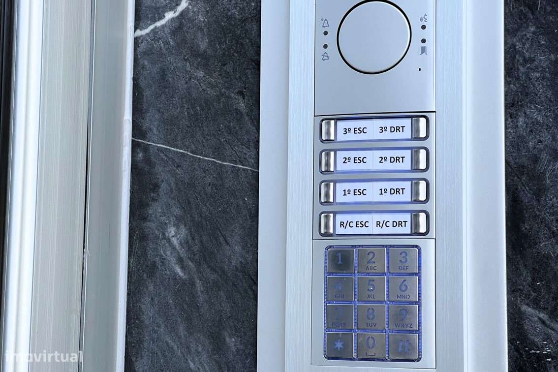 T2  / Renovado em São João da Talha-24