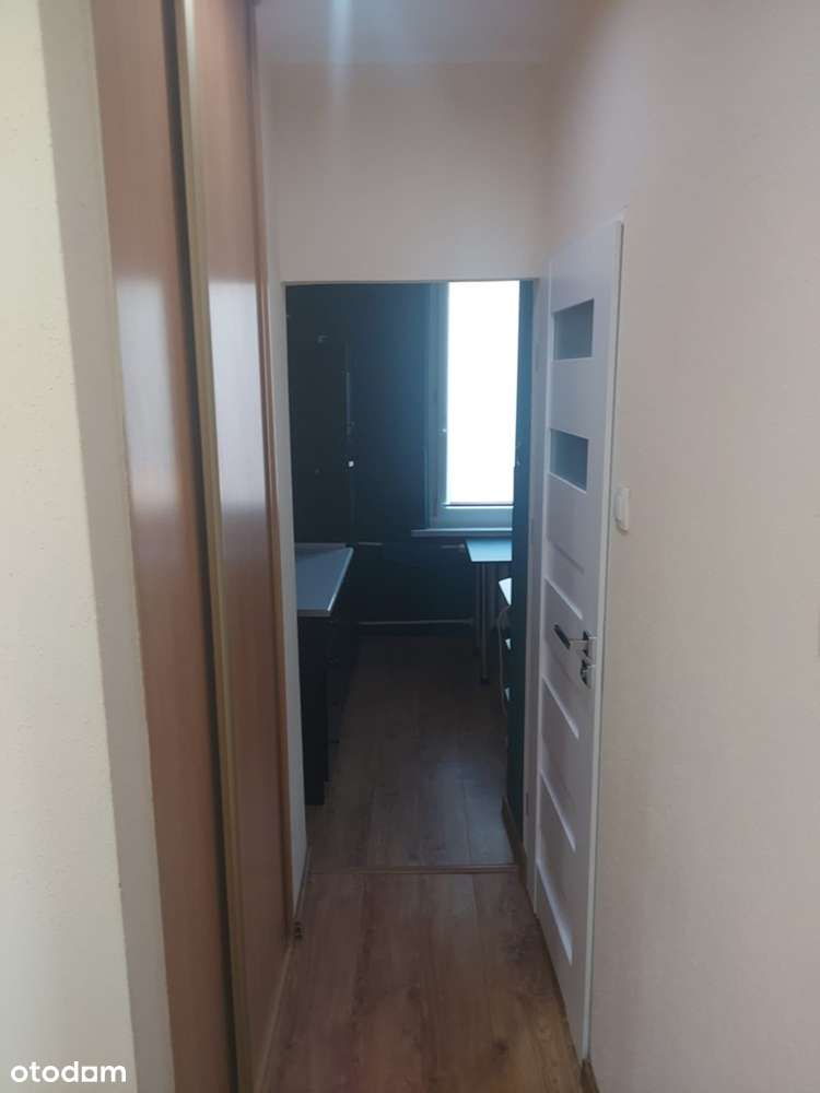 Sprzedam duże słoneczne M3 balkon 50m2 III piętro Grodzka-8