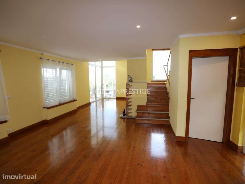 Moradia T3 com Jardim e Garagem na Quinta Verde - Nafarros, Sintra.-5