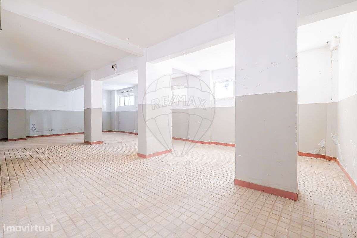 Garagem  para arrendamento - Grande imagem: 4/13