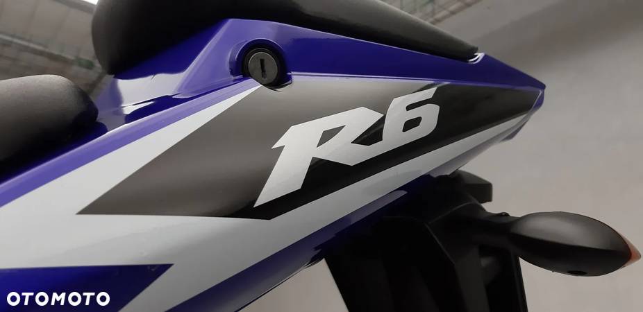 Yamaha R6 - 8