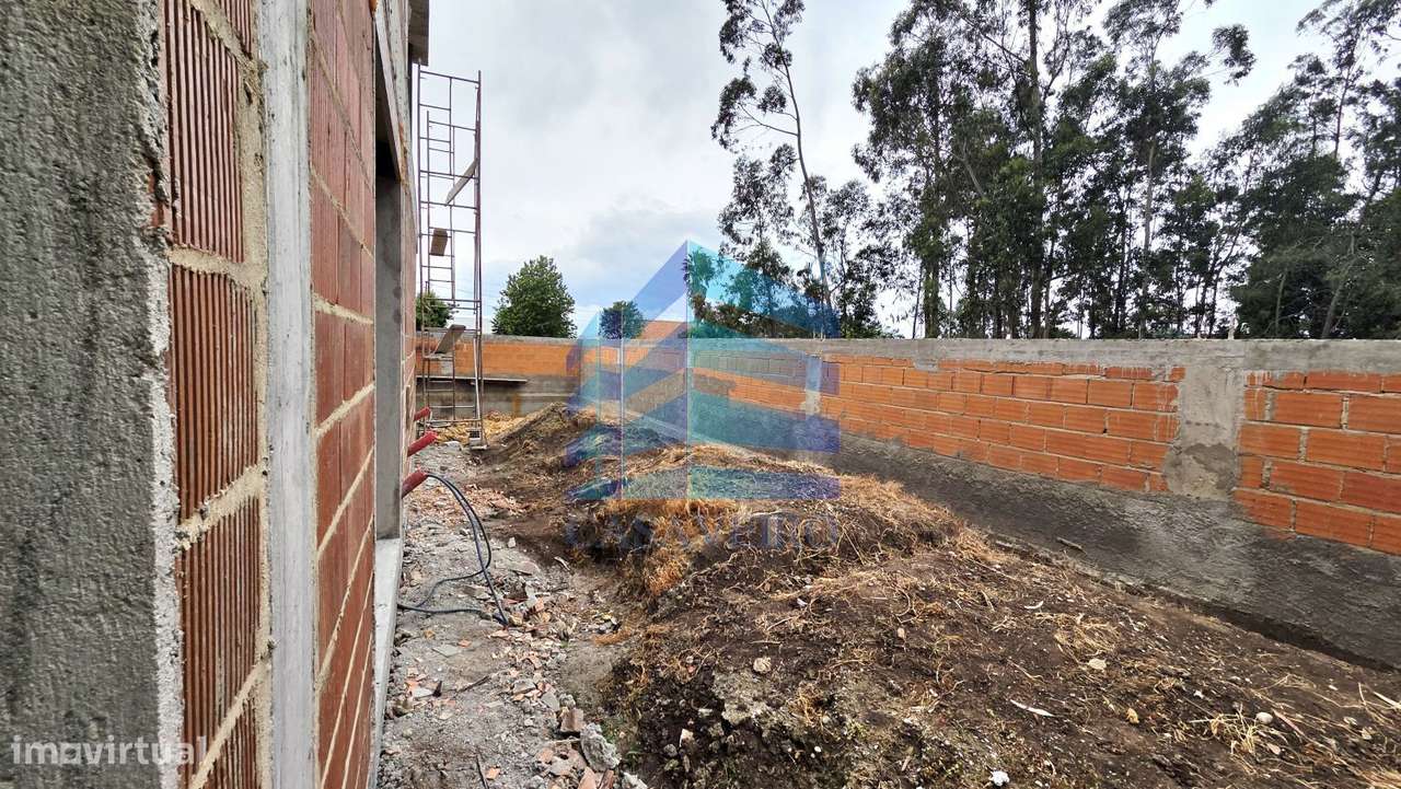 Moradia T4 Isolada em Vagos-11