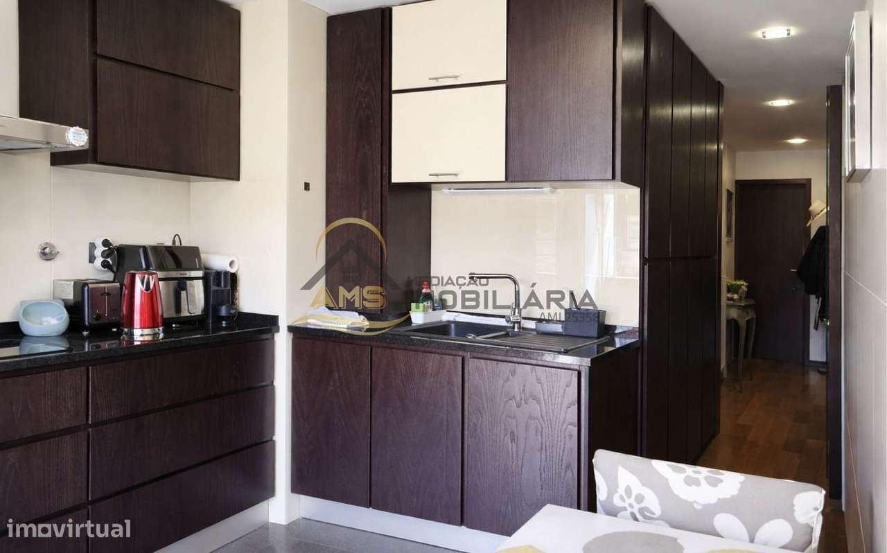 APARTAMENTO T2 COM GARAGEM CENTRO DE FAFE-17