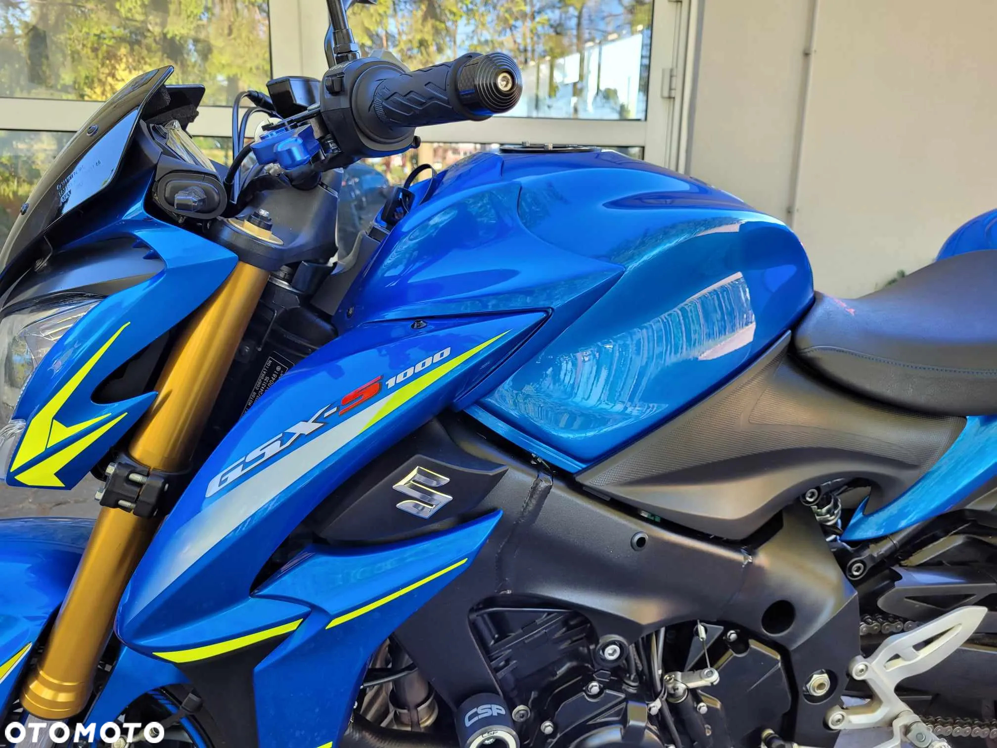 Suzuki GSX 1000 - 19