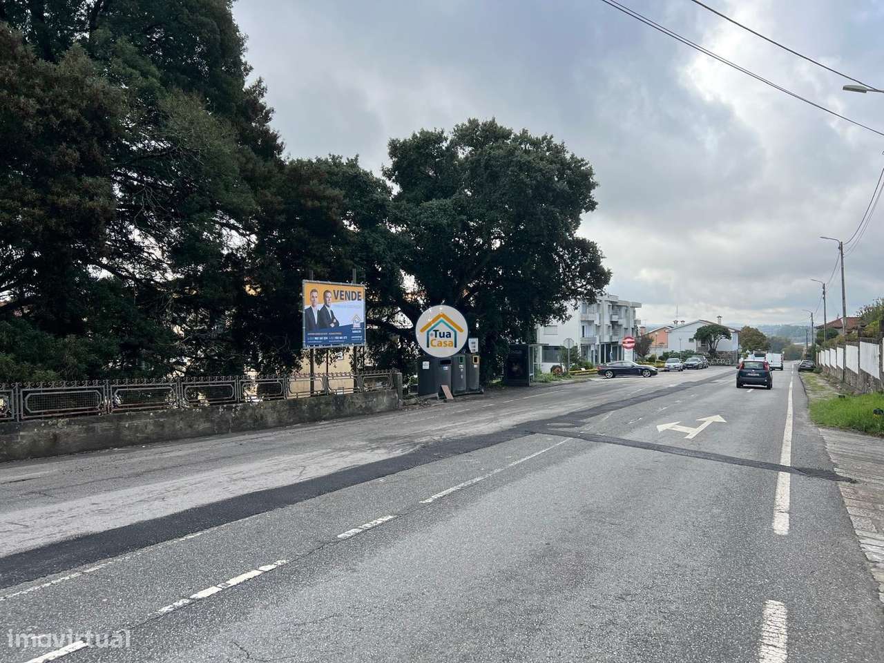 Terreno em Requião com 4520 m2 - face à estrada nacional Famalicão-Gui - Grande imagem: 4/16