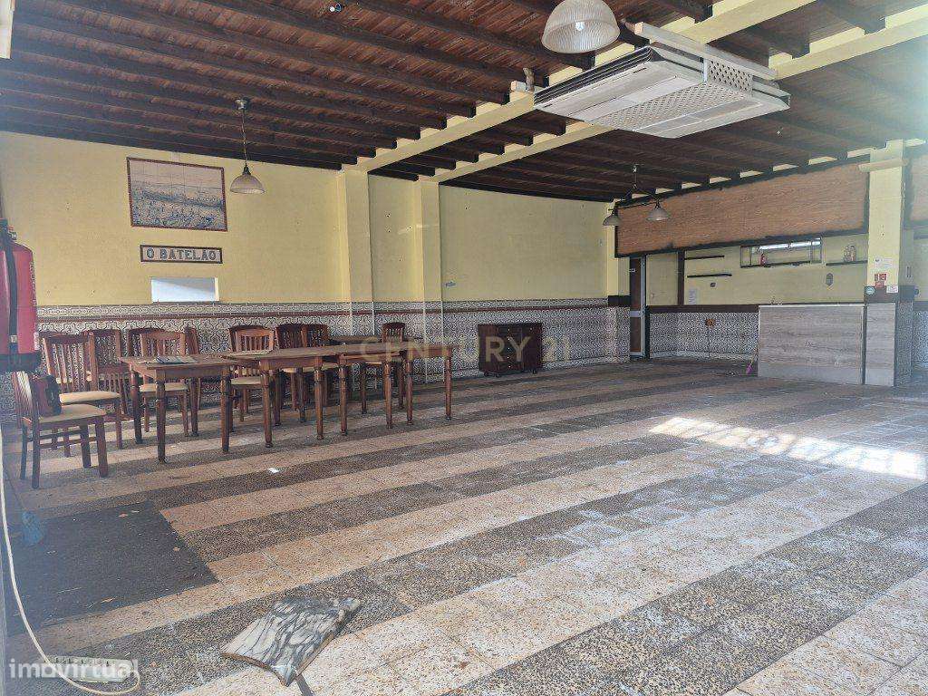 Espaço Comercial em Gaio Rosário, Sarilhos Grandes - Grande imagem: 2/13