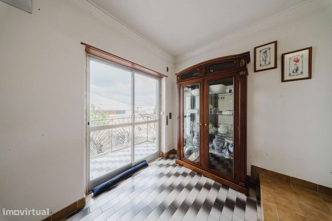 Moradia Independente T4 com Lote de 1.000 m2 em Fernão Ferro-35