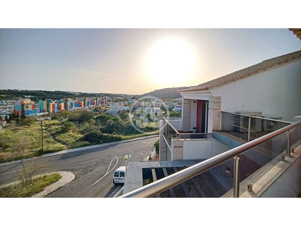 Moradia Deslumbrante com Vista Mar, piscina e garagem - Marina de A...-8