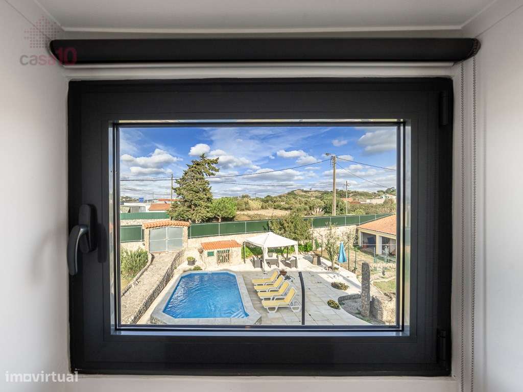 Moradia T5 renovada em Algueirão-Mem Martins, com piscina e jardim-21