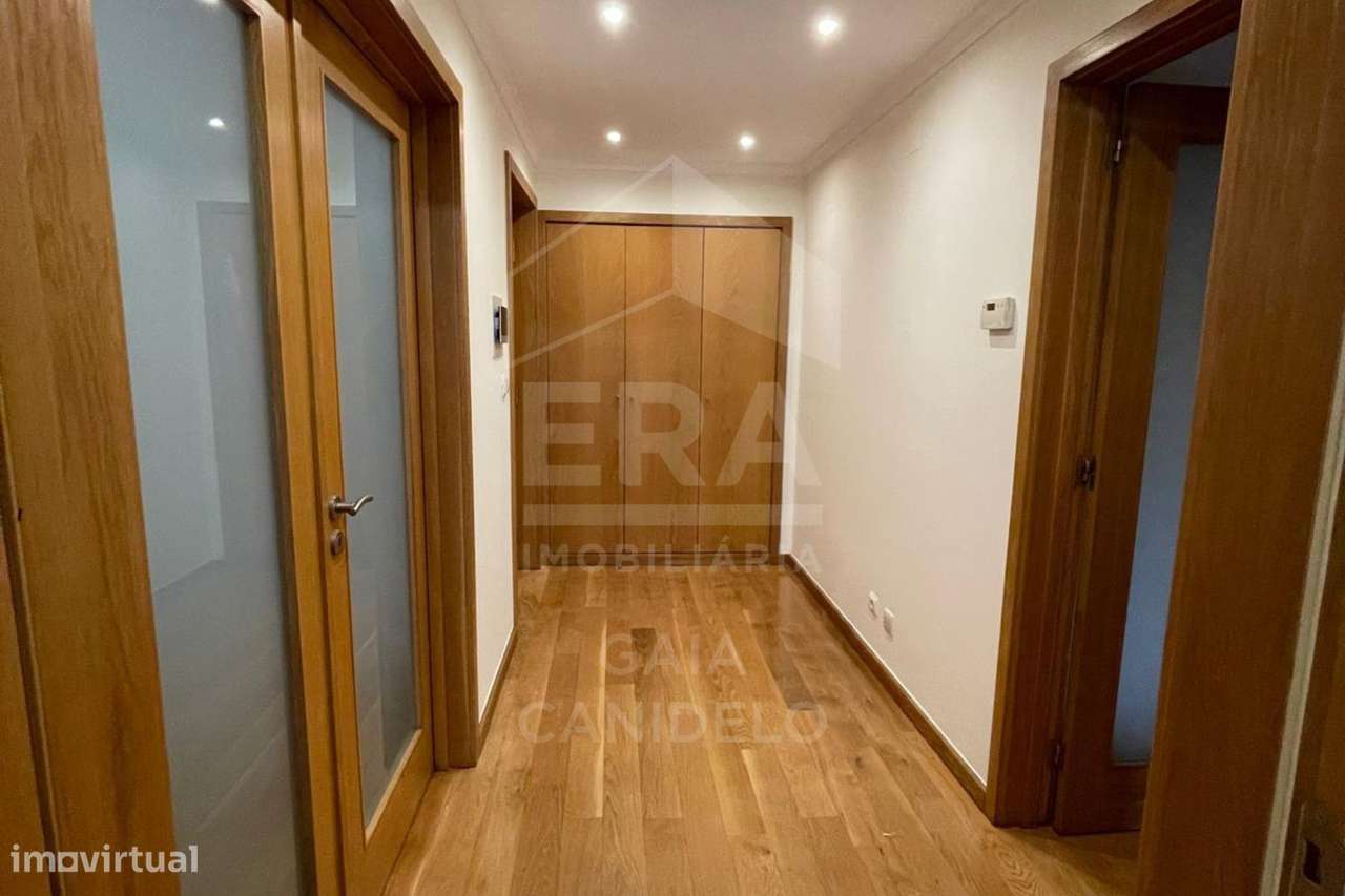 T2 em Condomínio Reservado no centro de Canidelo-1