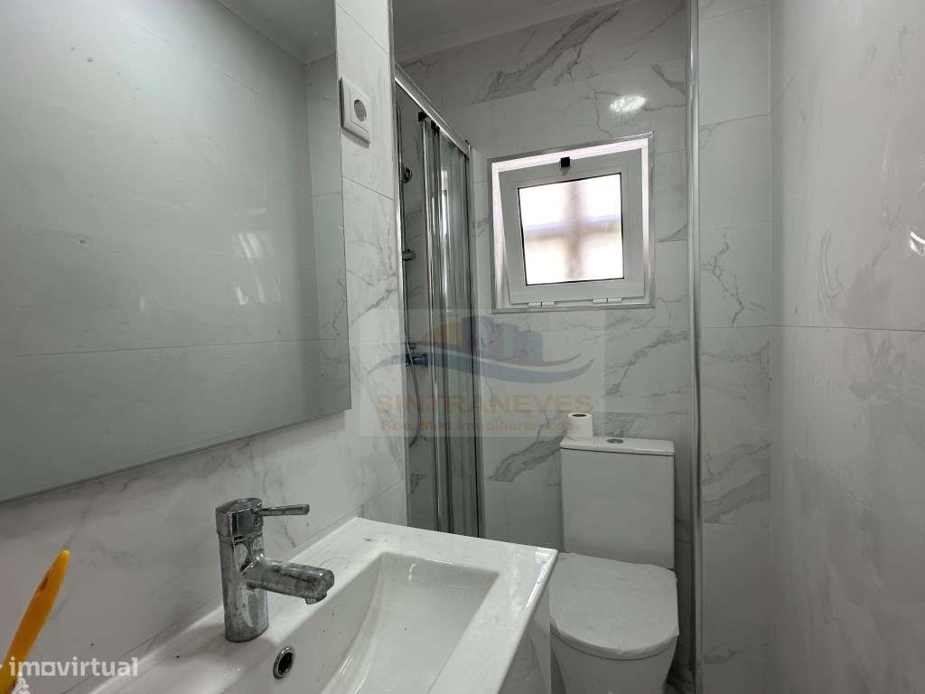 Apartamento T2 Remodelado com Quintal | Pontinha-8