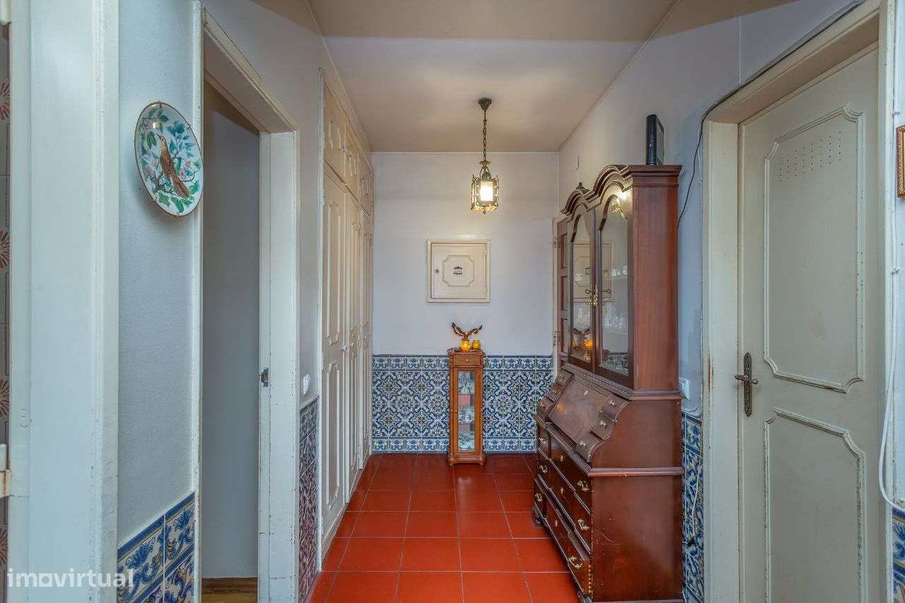 T4 transformado em T3 nas Mercês - Grande imagem: 5/26