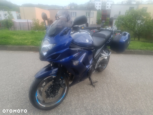 Suzuki GSX - 7