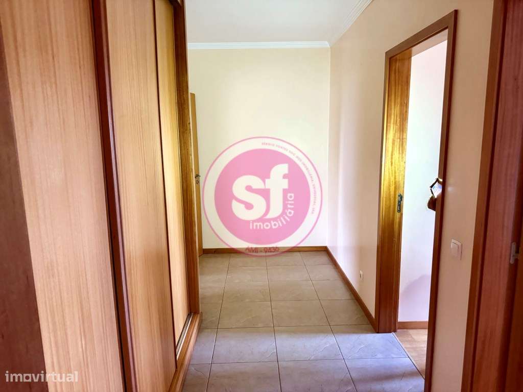 Apartamento T2 com garagem para venda!-10