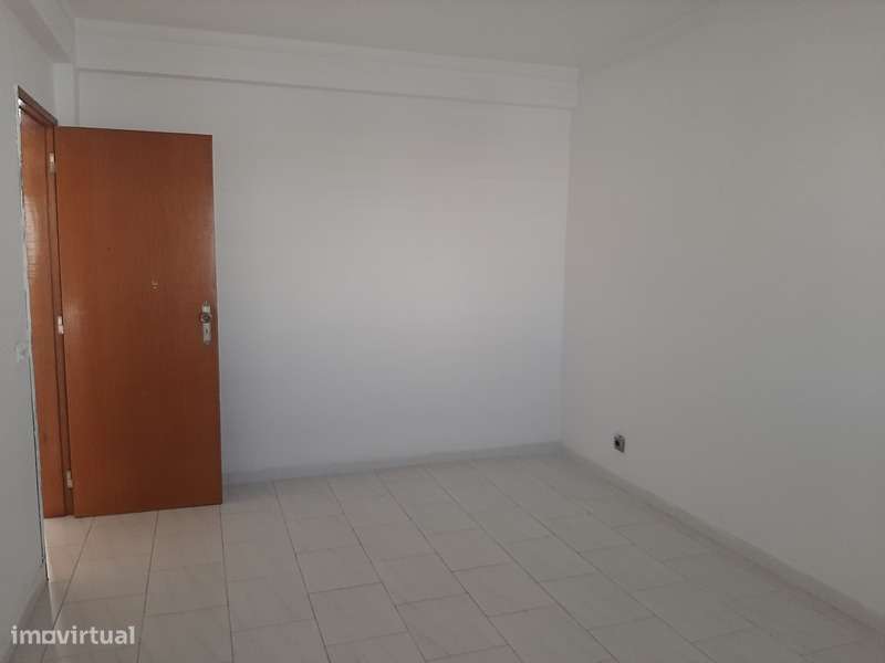 Apartamento T2 - Grande imagem: 4/9