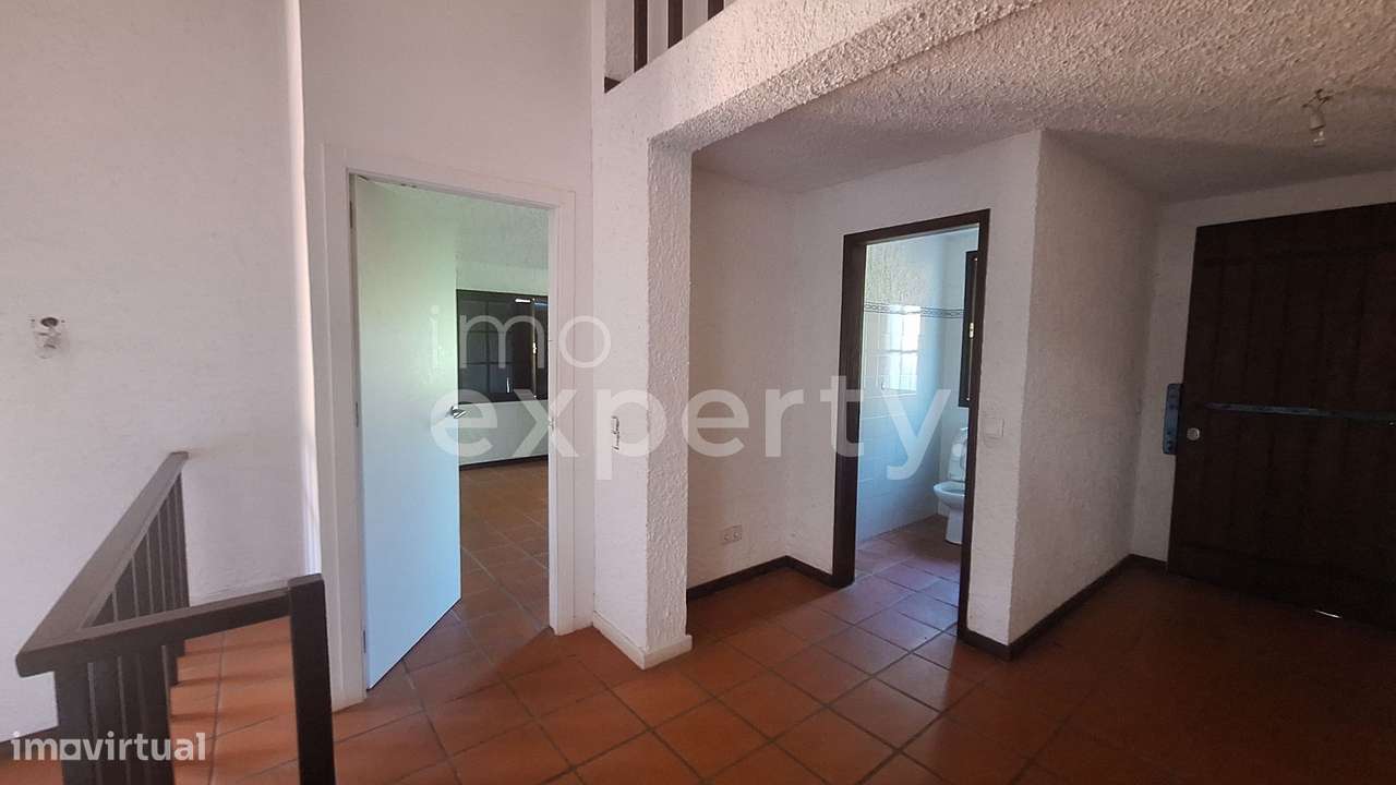 Moradia T2 remodelada na Ribeirinha, Camacha-32