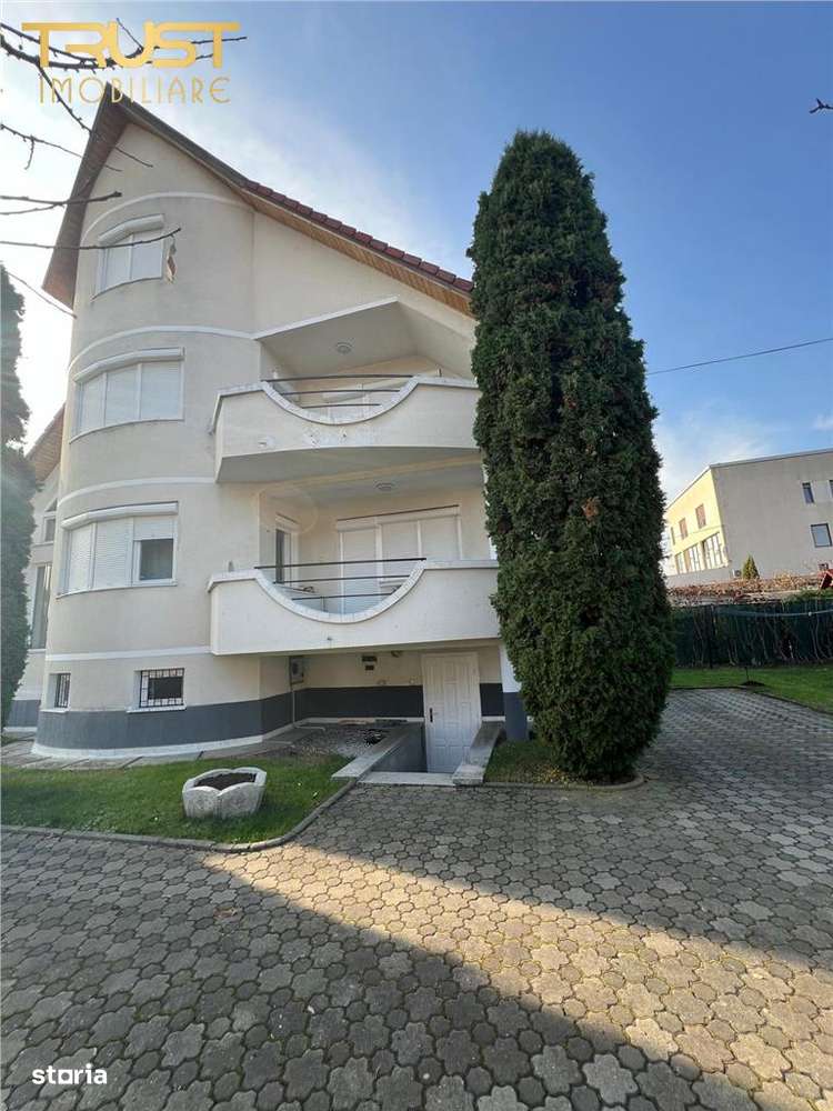 Vila duplex, curte, garaj, teren 2350 mp - Imagine principală: 2/20