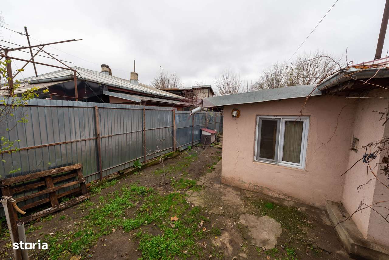 Teren cu casa construita de vanzare 207 mp Soseaua Andronache Hornbach - Imagine principală: 4/13