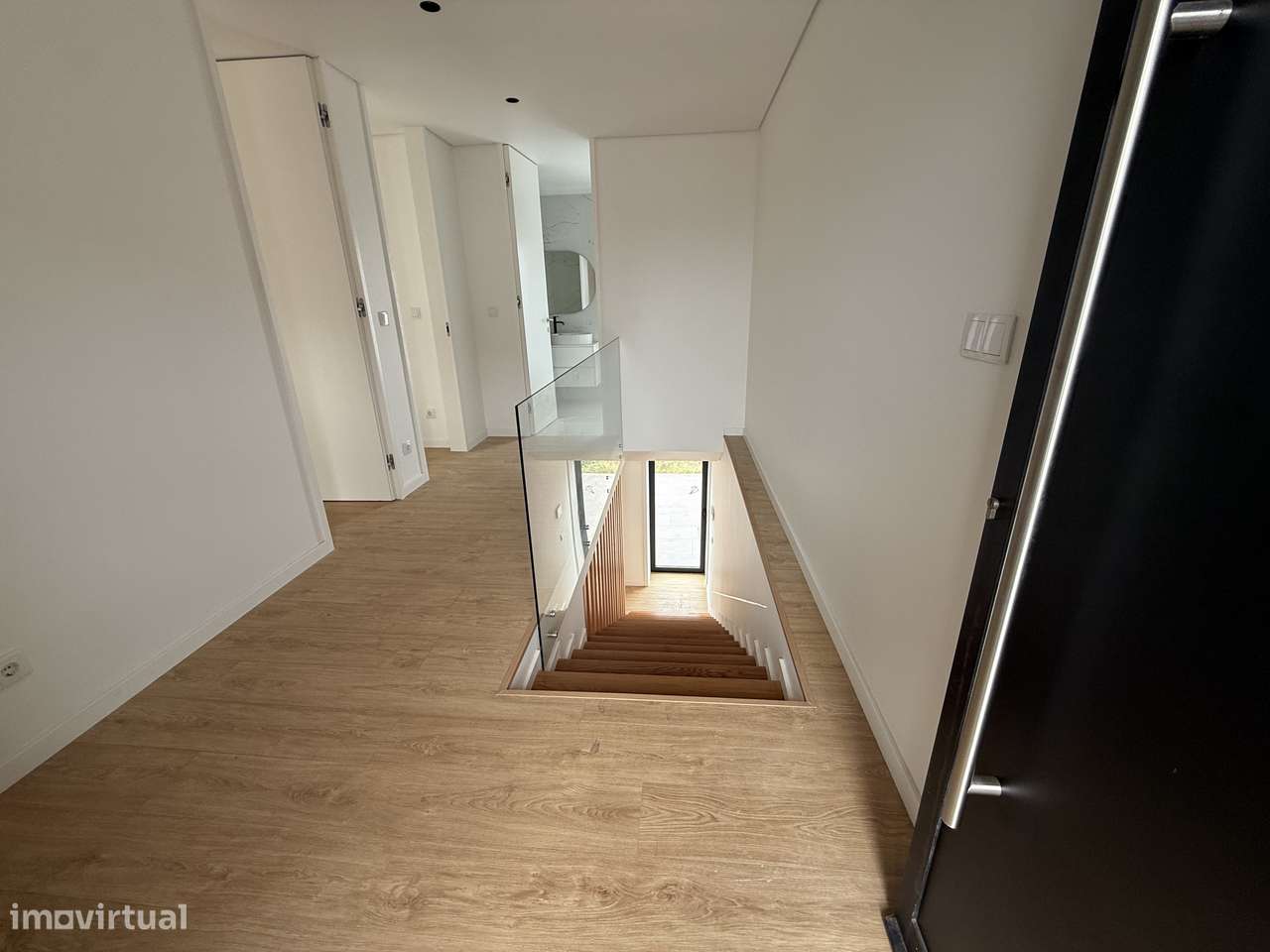 Moradia T2 | 2 Frentes | Barbecue | Garagem | Fânzeres | Gondomar - Grande imagem: 5/57