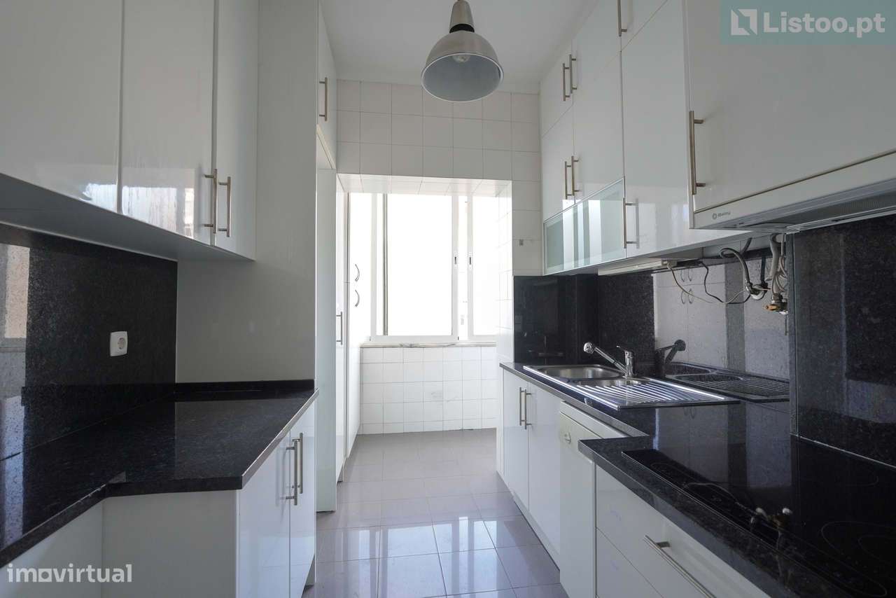 Apartamento T4 Lumiar-22